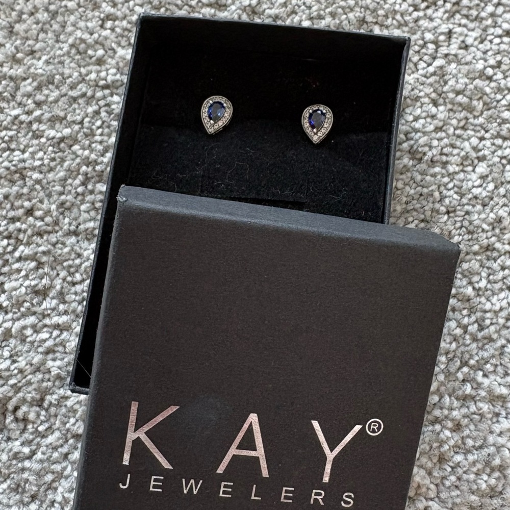 NEW Kay Jewelers Blue and White Sapphire Tear Drop Earring Sterling Silver - Picture 4 of 5
